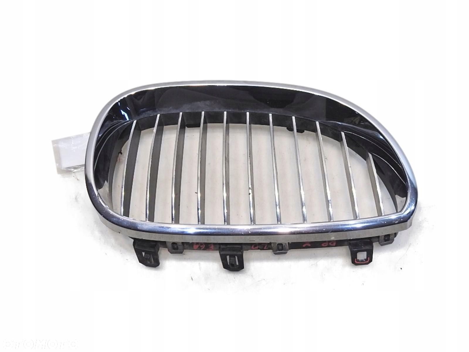 GRILL NERKA ZDERZAKA PRAWA BMW E61 7027062 - 1