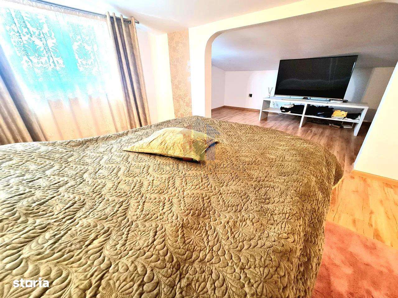 Vila P+M Chercea, 170mp construiti din boltari, Teren=300 mp - Imagine principală: 3/9