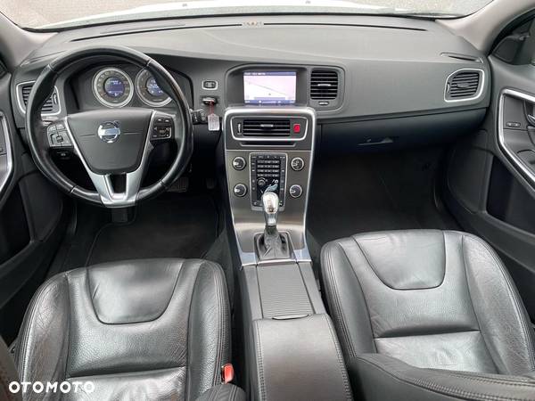 Volvo V60 T6 AWD Kinetic - 19