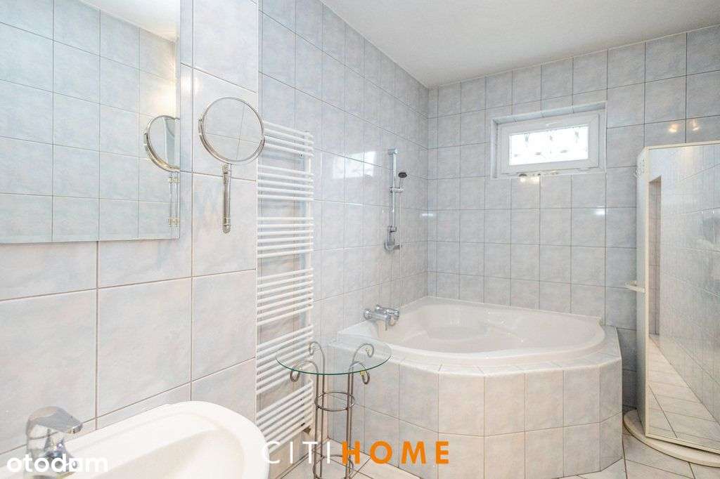 Dom 220 m² z dużą działką w Łomiankach-14