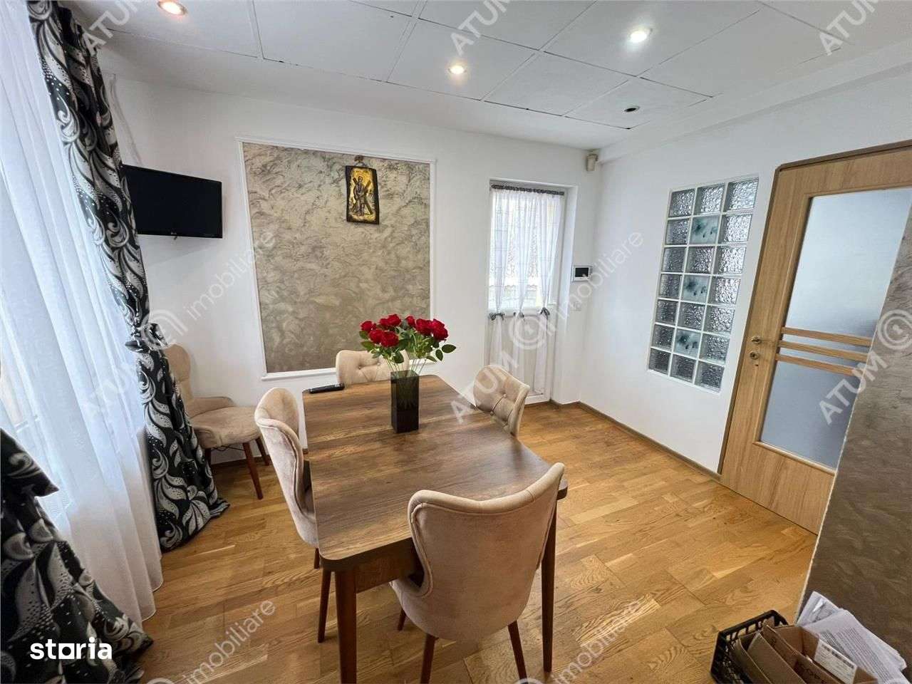 Casa individuala 5 camere 2 bai 290 mp teren zona Ion Ratiu Selimbar-7