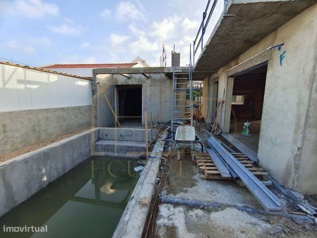Sofisticada Moradia Térrea T3 +1 com Piscina. Fernão Ferro-30
