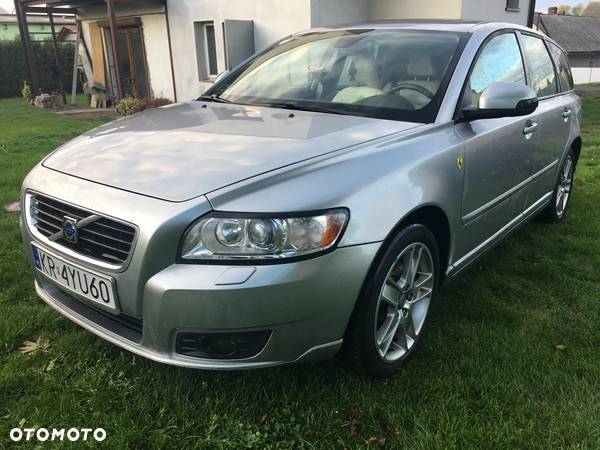 Volvo V50 2.0D Summum - 2