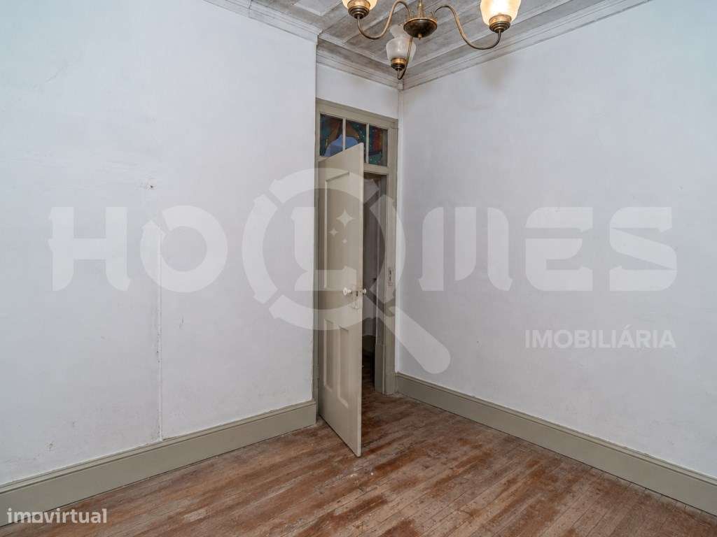 PRÉDIO COM 3 APARTAMENTOS NO CENTRO HISTÓRICO FIGUEIRA DA FOZ-25