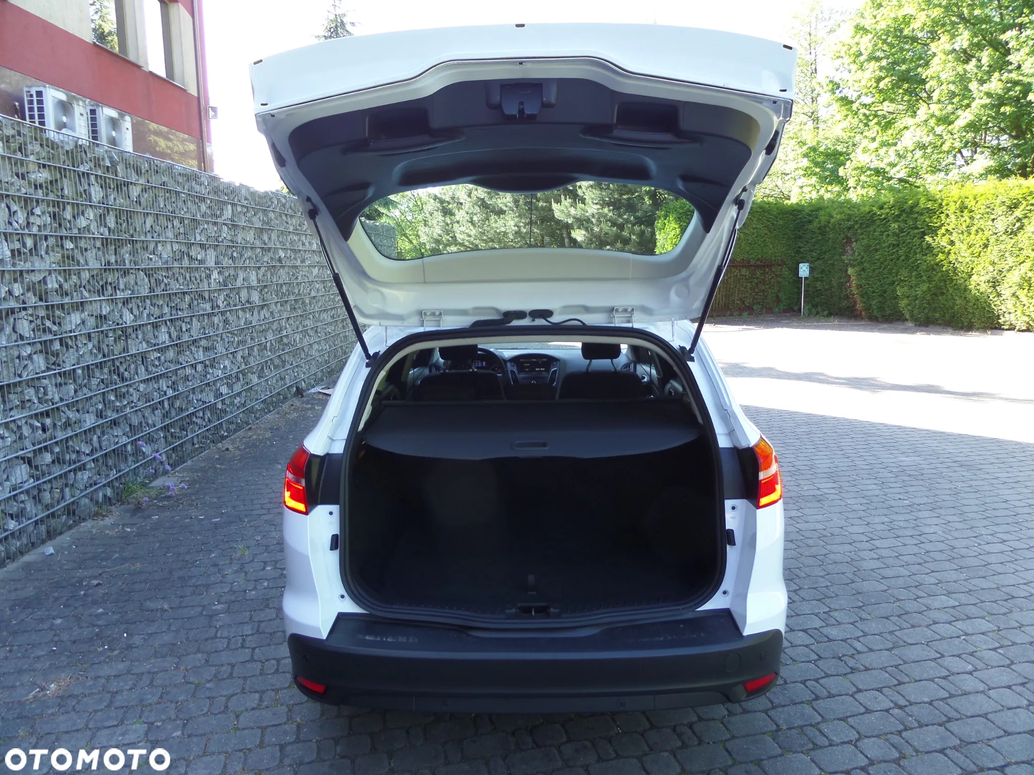 Ford Focus Turnier 1.5 EcoBlue Start-Stopp-System TITANIUM - 35