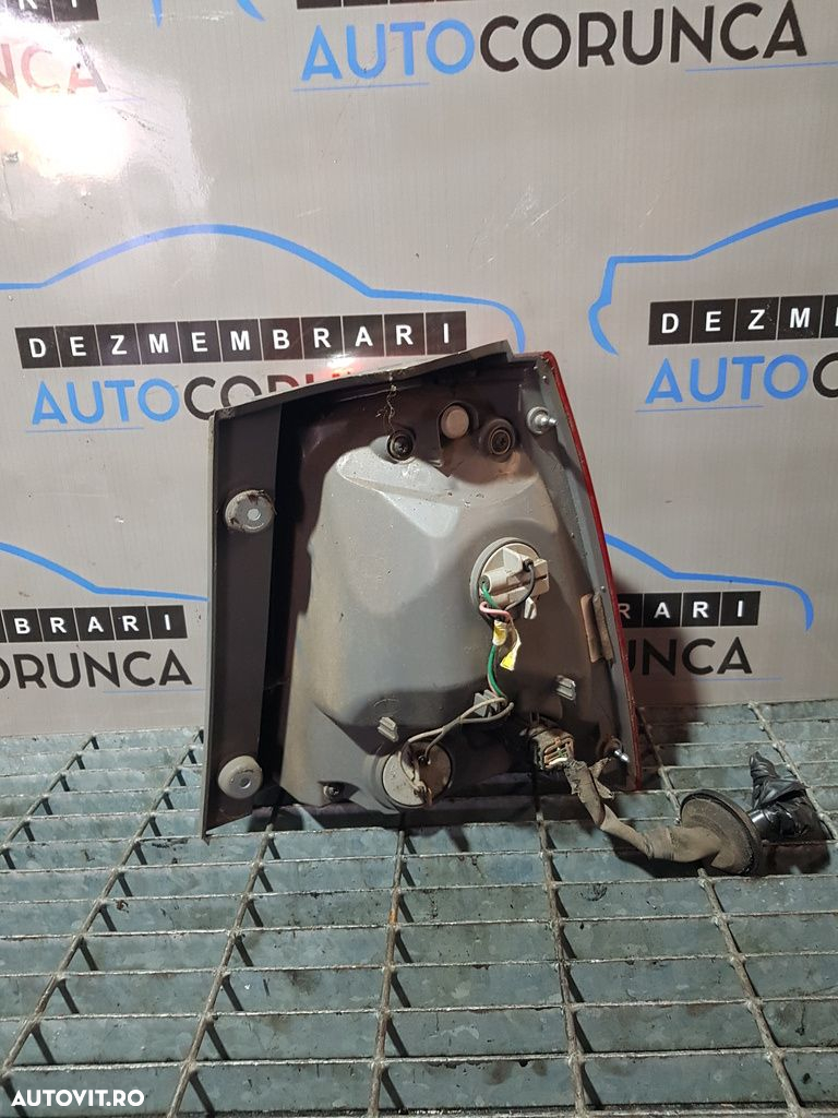 Stop Stanga Kia Sorento II 2009 - 2015 SUV 4 Usi (609) - 2