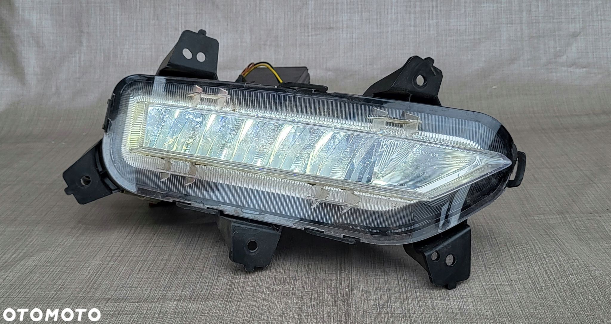 LED HALOGEN DAIHATSU LEWY - 1