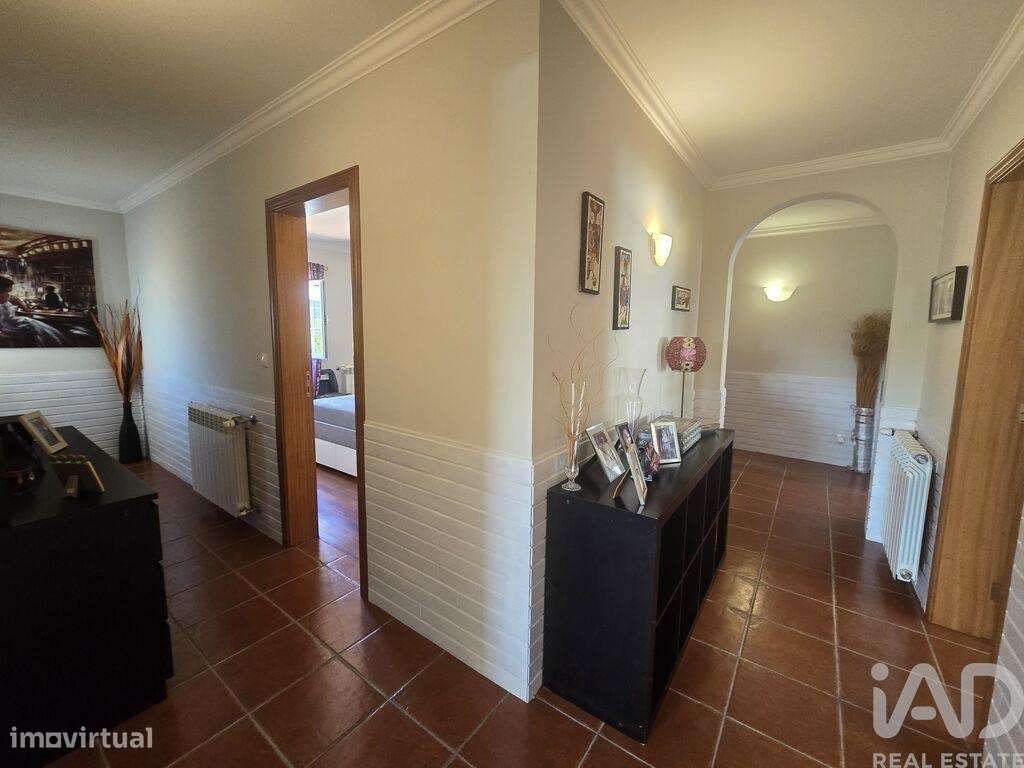 Casa / Villa T3 em Azueira e Sobral da Abelheira de 175,00 m2 - Grande imagem: 4/27