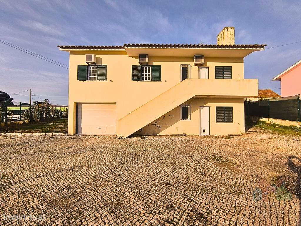 Moradia T3 Independente com terreno a 5 minutos de Tomar-15