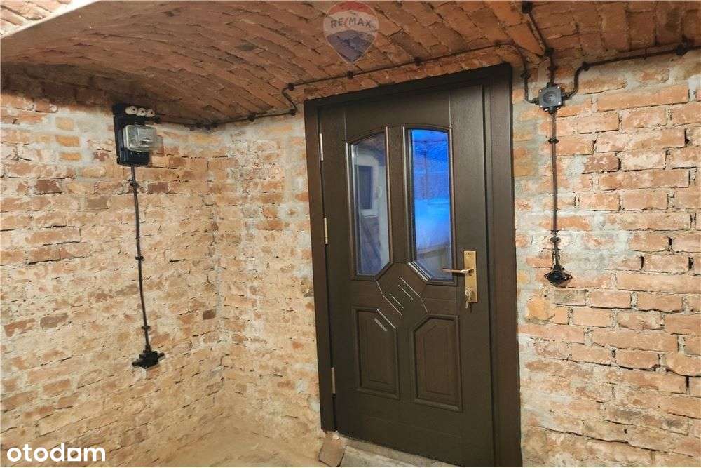 Klimatyczna piwnica przy dworcu Jasienica-Jaworze - Pełny obrazek: 4/15