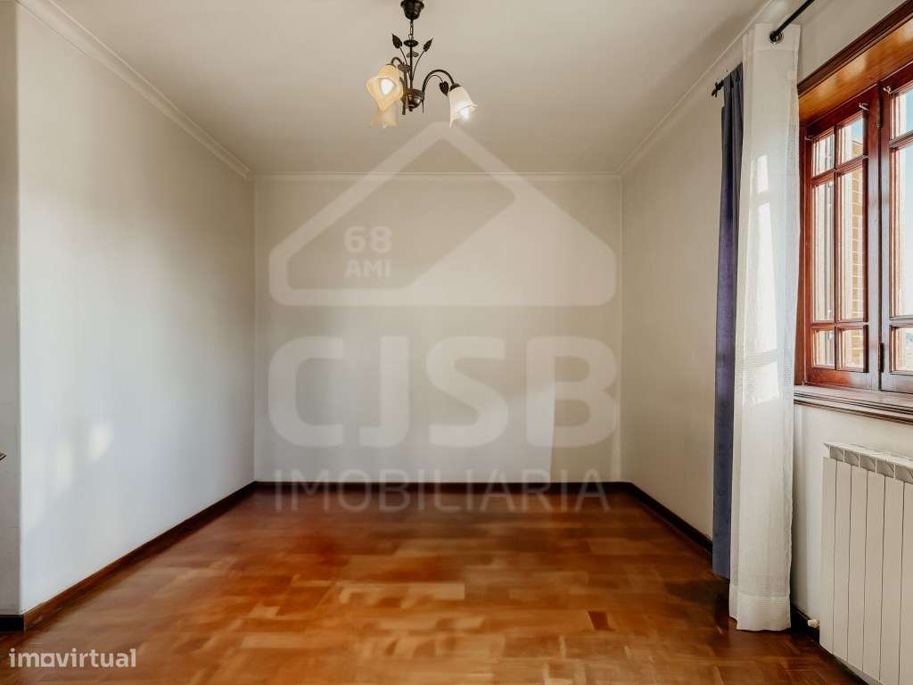 Moradia Isolada T5+3 em Salvaterra de Magos-30