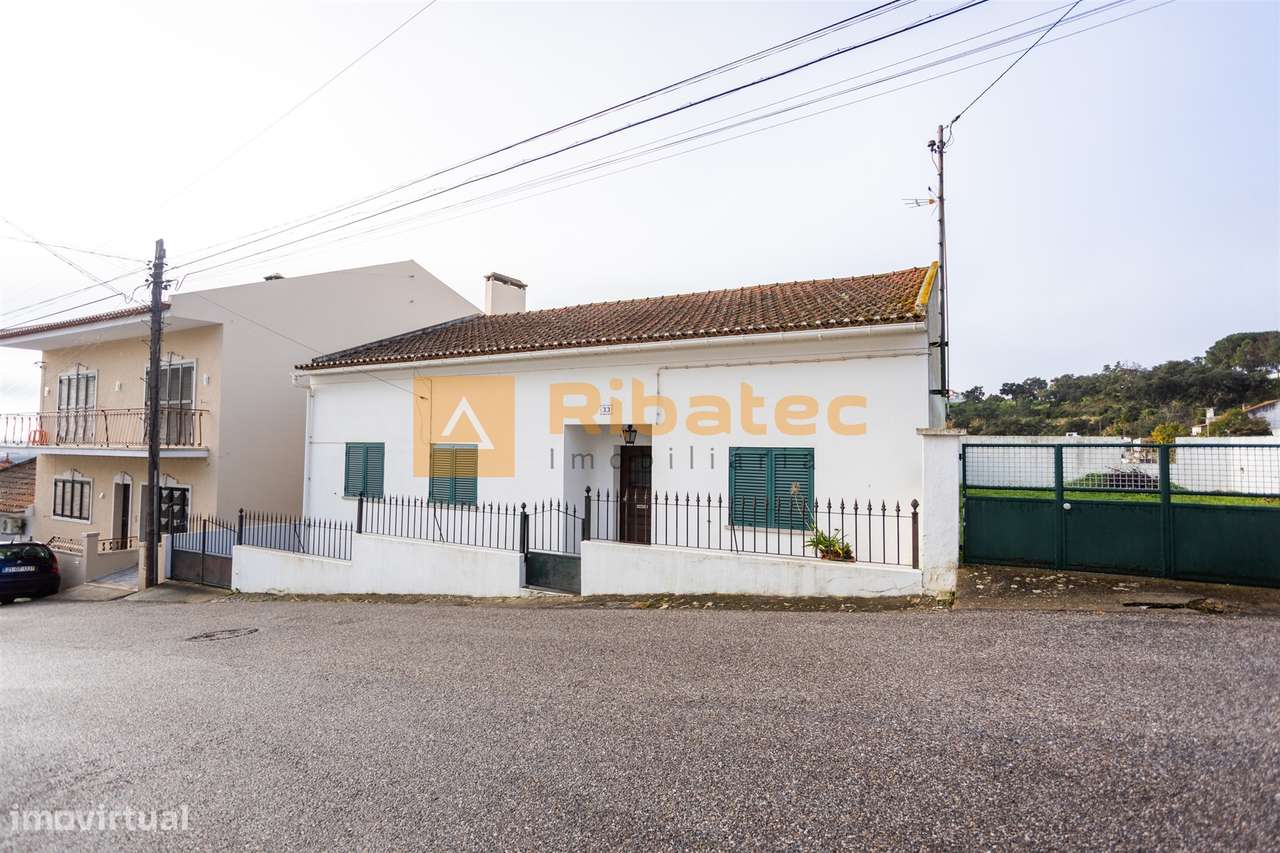 Excelente moradia na Vila de Coruche-33