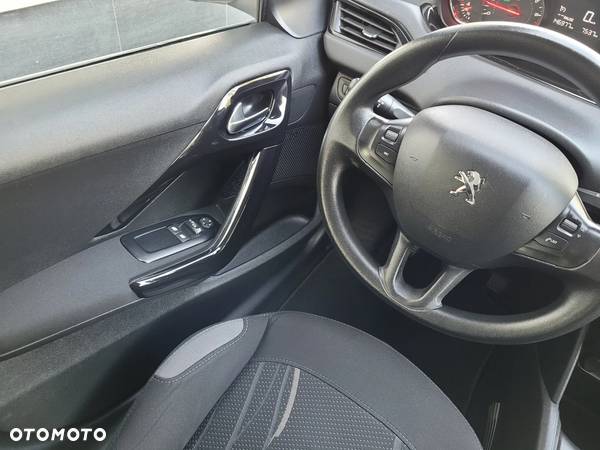 Peugeot 208 1.2 VTi Active - 18