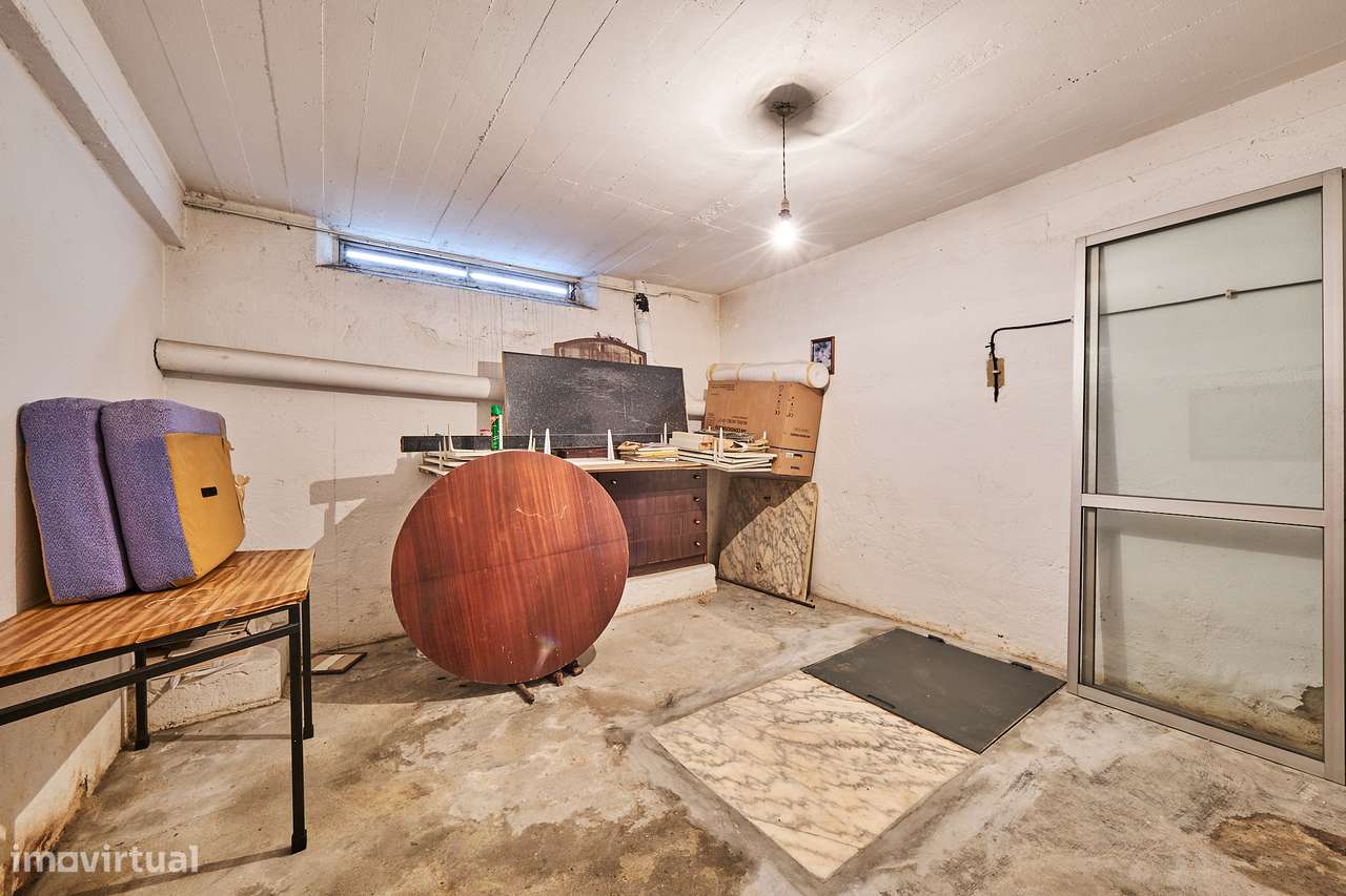 Apartamento com 3 quartos - Corroios-9