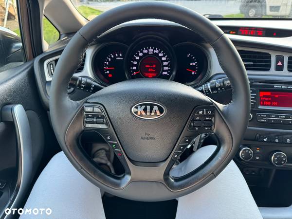 Kia Ceed Cee'd 1.4 CRDi L - 12