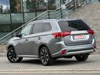 Mitsubishi Outlander 2.0 4WD Plug-In Hybrid Top - 4