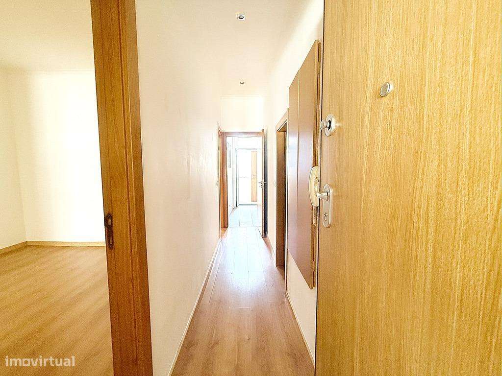 T2+1 pronto a habitar no centro de Lisboa!-9