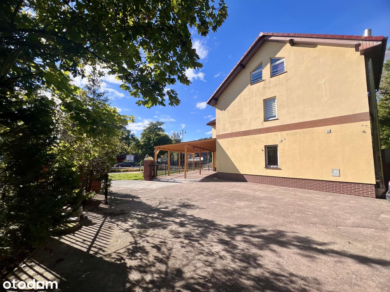 Pensjonat w  samym sercu  Łeby - 15 pokoi + sklep - Pełny obrazek: 4/8