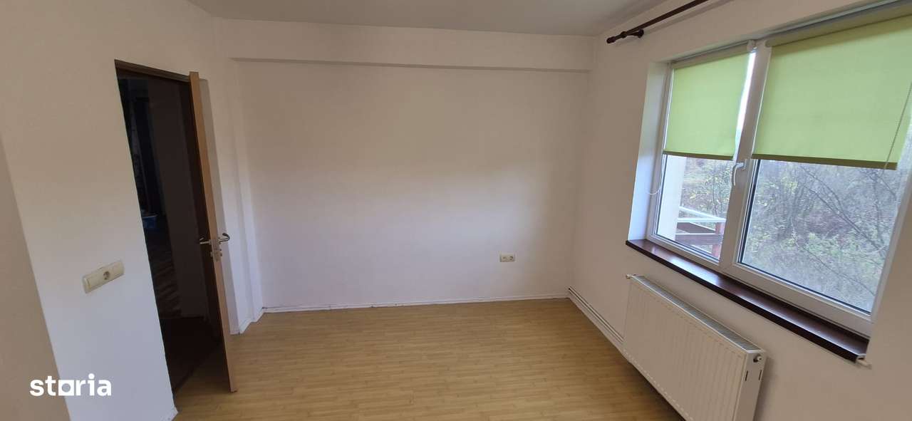 Apartament 3 camere cu garaj sub bloc, de inchiriat - Imagine principală: 5/12