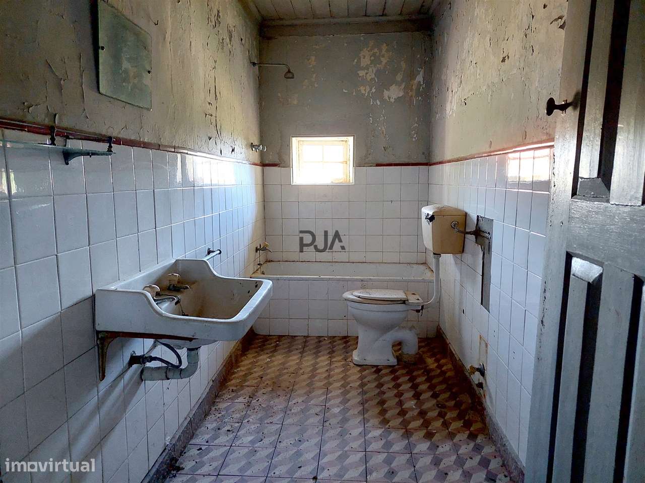 Quinta com Moradia em Rio de Moinhos - Grande imagem: 4/21