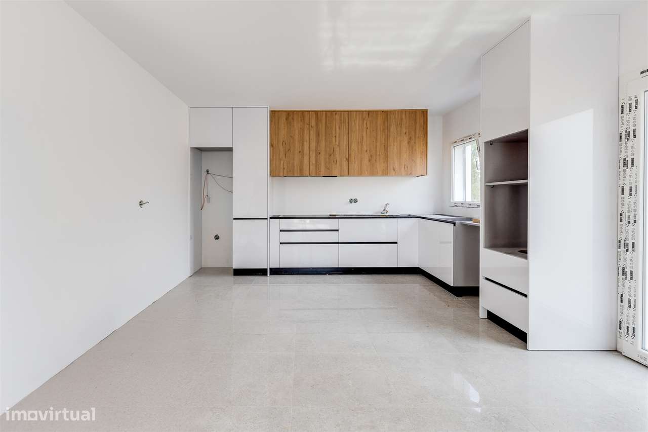 Moradia T3 Térrea e Isolada em Espinheira, Pombal - Grande imagem: 2/22