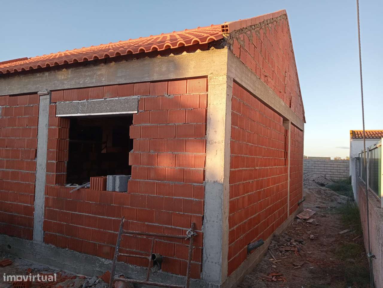 Moradia nova em Salvaterra de Magos.-25