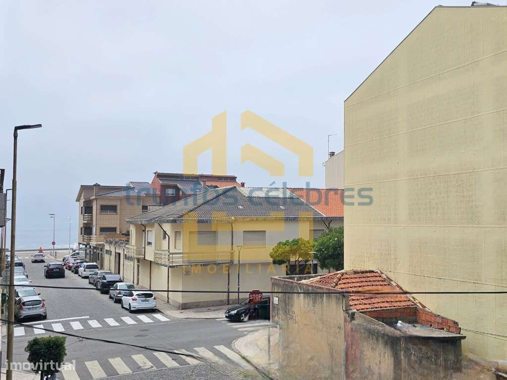 T2 com Vista Mar a 100 Metros da Praia com garagem fechada-7