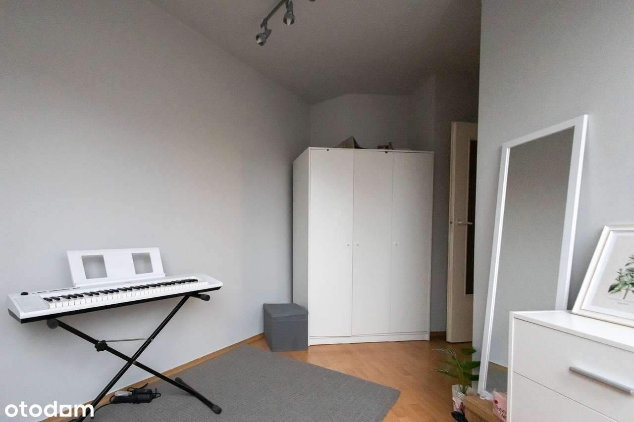 4 pokoje. 80m2 po podłodze. Balkon. Bez piecyka gazowego.-3