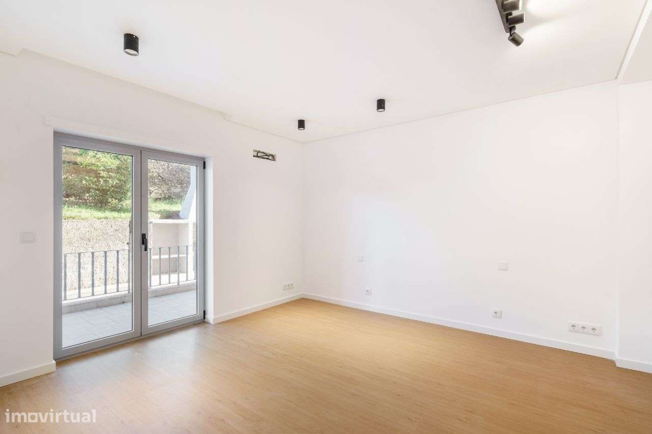 Moradia T5 Remodelada - Condomínio da Fonte Seca-29