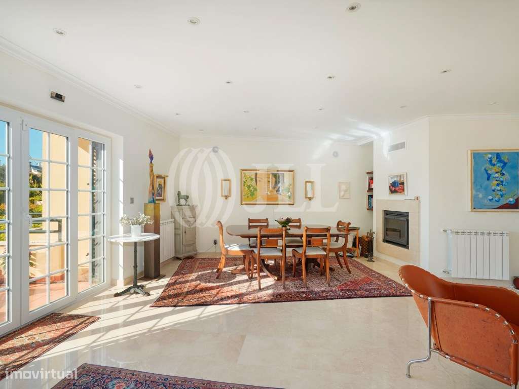 Moradia T3+1 com garagem e jardim no Estoril em Cascais - Grande imagem: 4/26