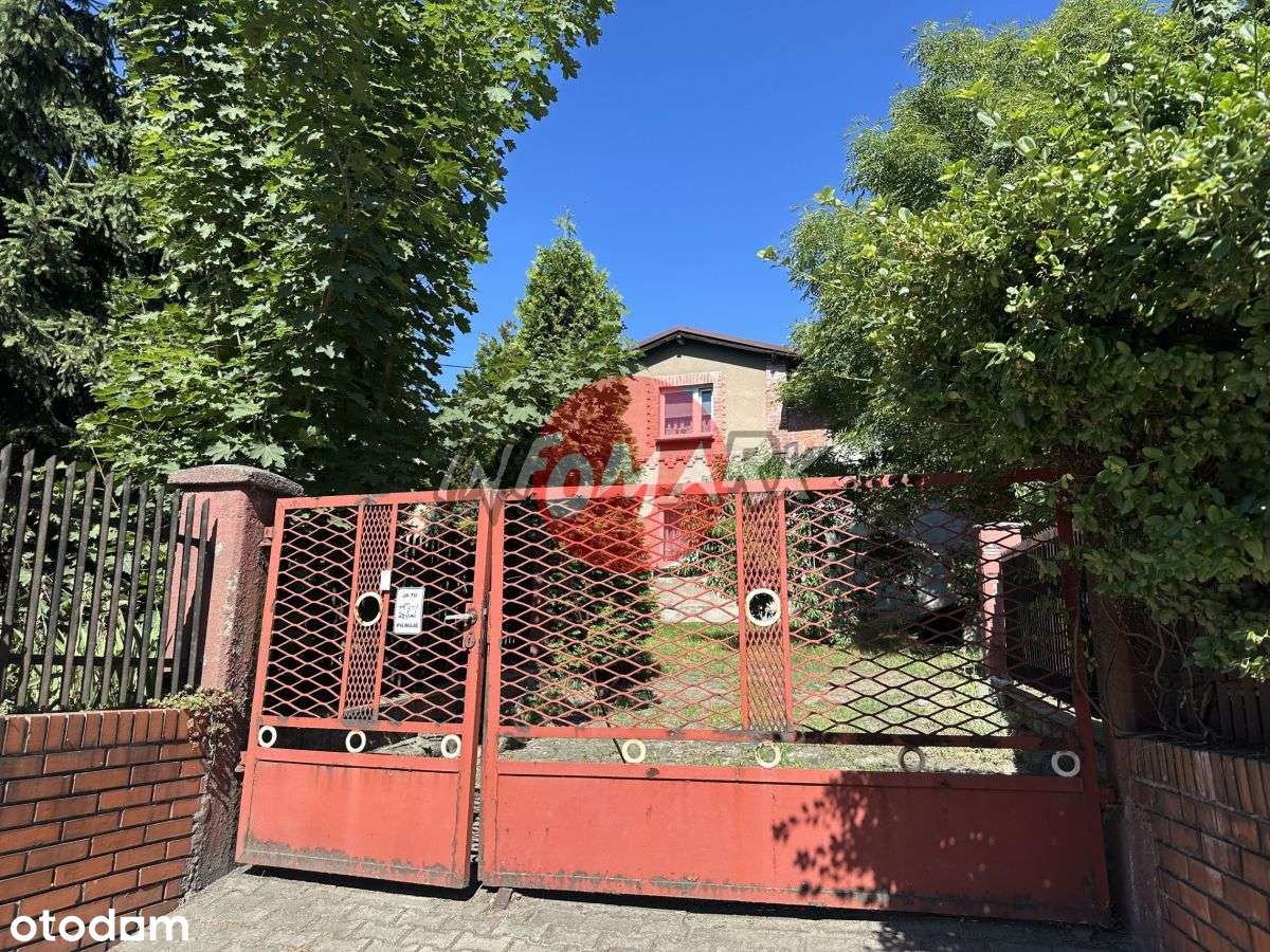 Sprzedamy w Rybniku Dom Z Dużą Działką-5