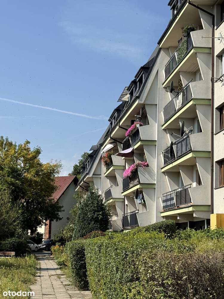 Czeladź Piaski  I piętro  mieszkanie 2 pokoje z balkonem ul.Krakowska-12