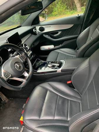 Mercedes-Benz Klasa C 200 4-Matic 9G-TRONIC - 2