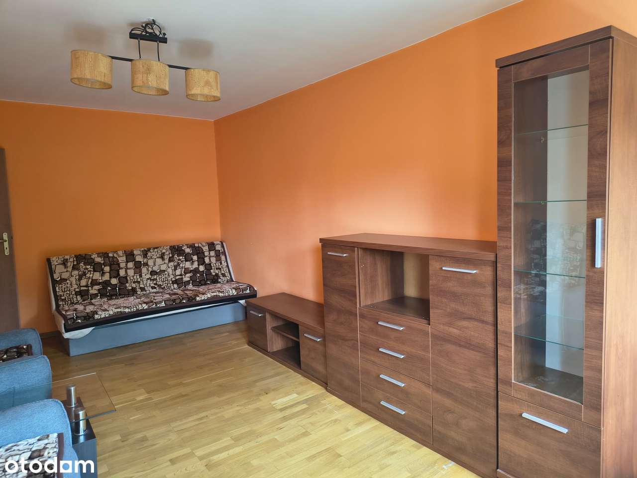 Wynajem 2-pokojowego mieszkania z balkonem. Całość 2250 zł. ul. Okrzei, photo 1