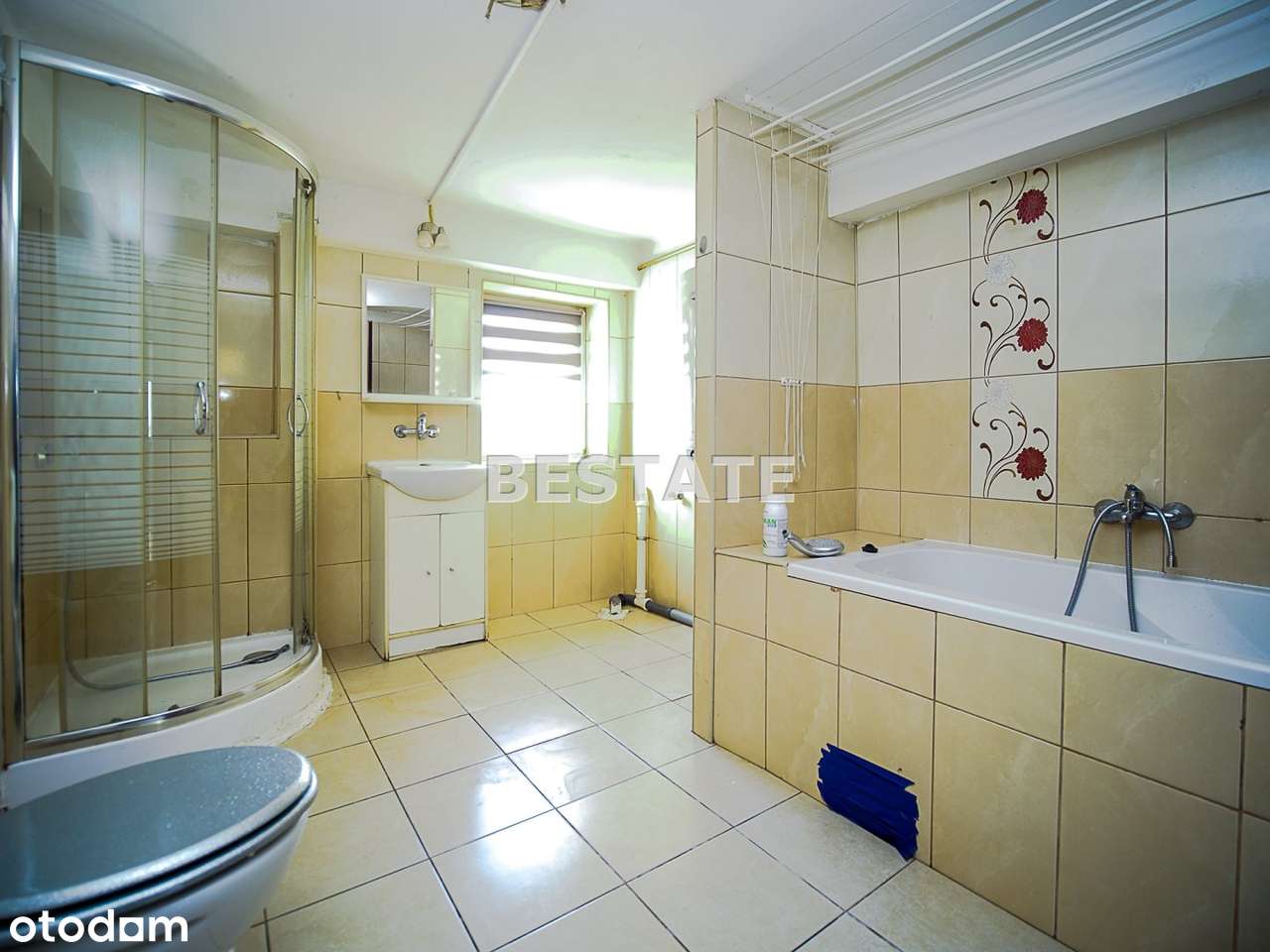 Dom w Radłowie z budynkiem gospodarczym-11