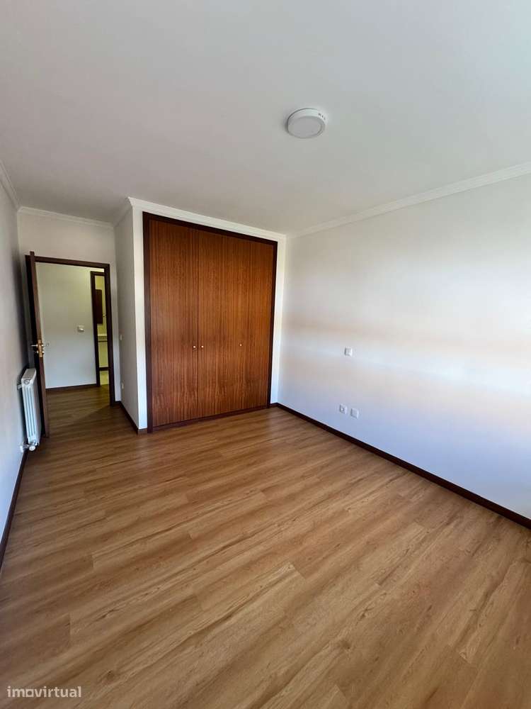 Apartamento T2 - Excelentes áreas - Perto da CESPU-7