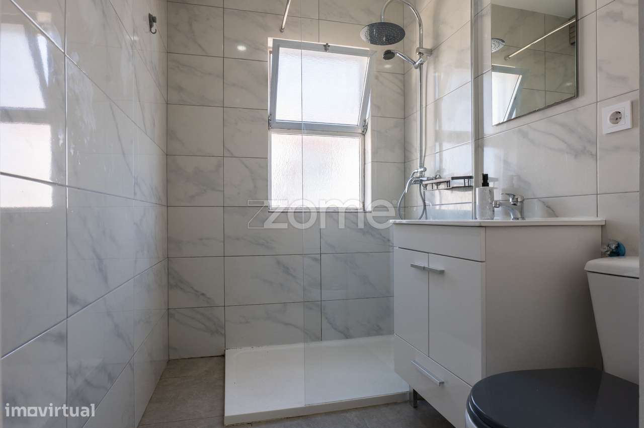 Vende-se apartamento T1 Remodelado, Monte Abraão-14