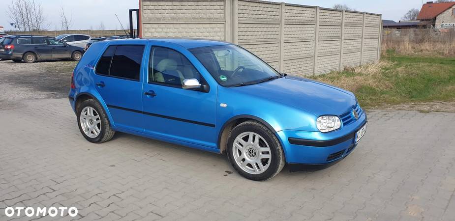 Volkswagen Golf IV 1.6 Comfortline - 1