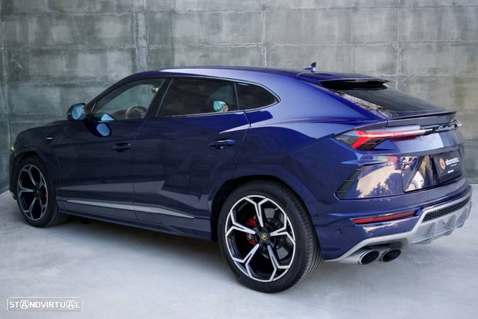 Lamborghini Urus 4.0 V8 - 8