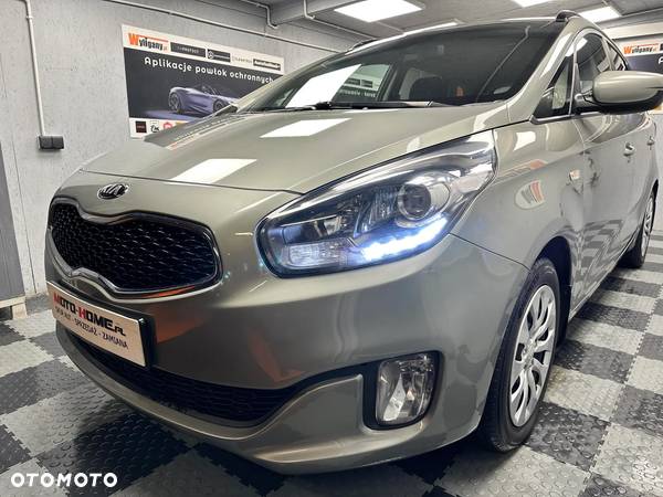 Kia Carens - 30