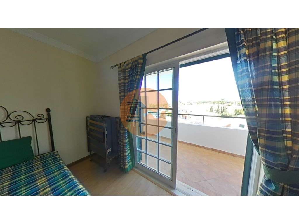 Fantástica Moradia com Piscina para venda-54