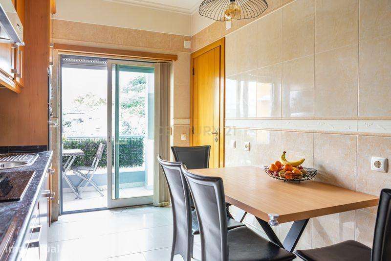 Apartamento T2 com elevador, lugar de estacionamento e arrecadação na-3