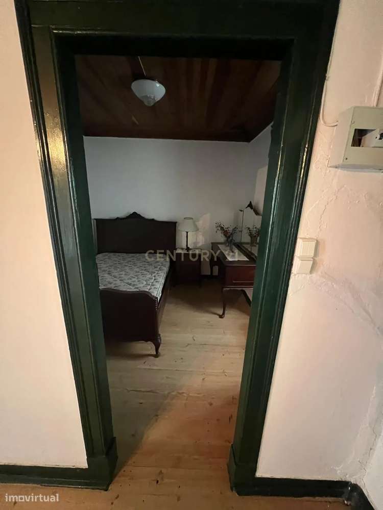 Moradia Renovada T3 com Terreno e Árvores de Fruto – Alvaiázere-12