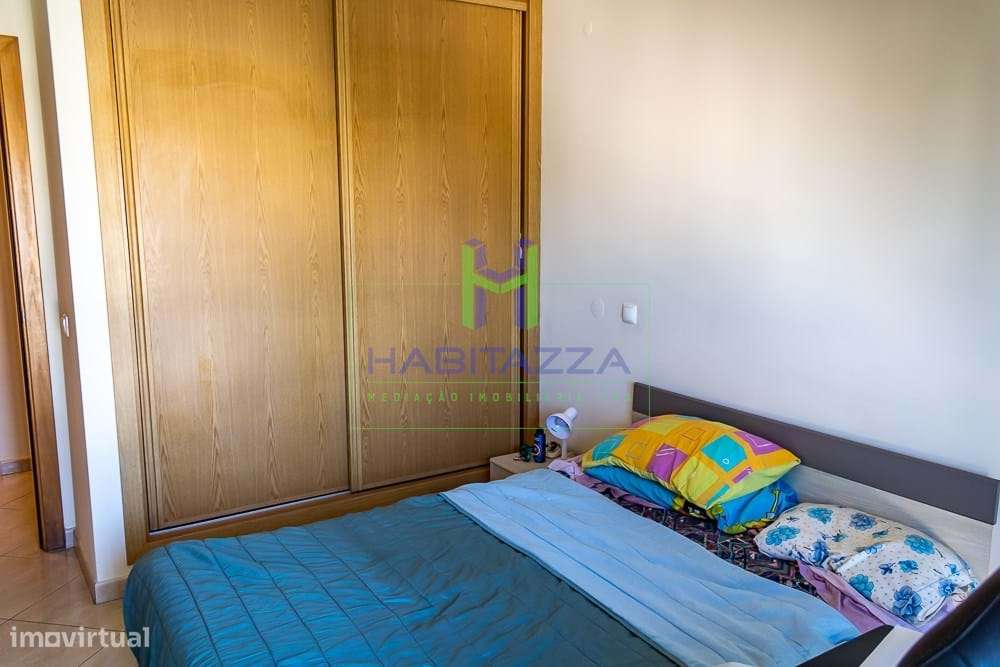 Apartamento T3 com piscina, lugar de garagem e arrecadação, no centro-18