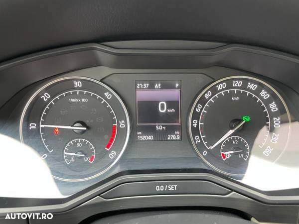 Skoda Superb 2.0 TDI DSG Laurin & Klement - 32