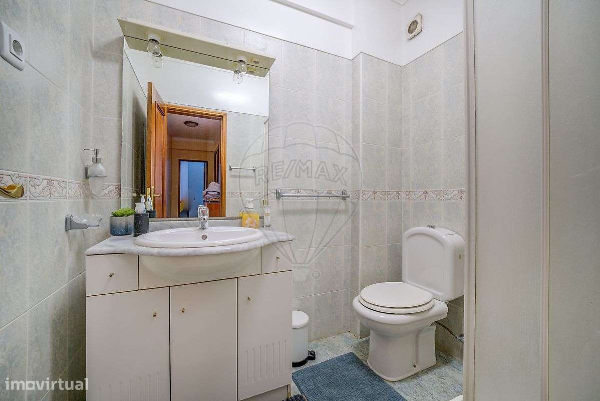 Apartamento T3 em Quinta do Conde-15