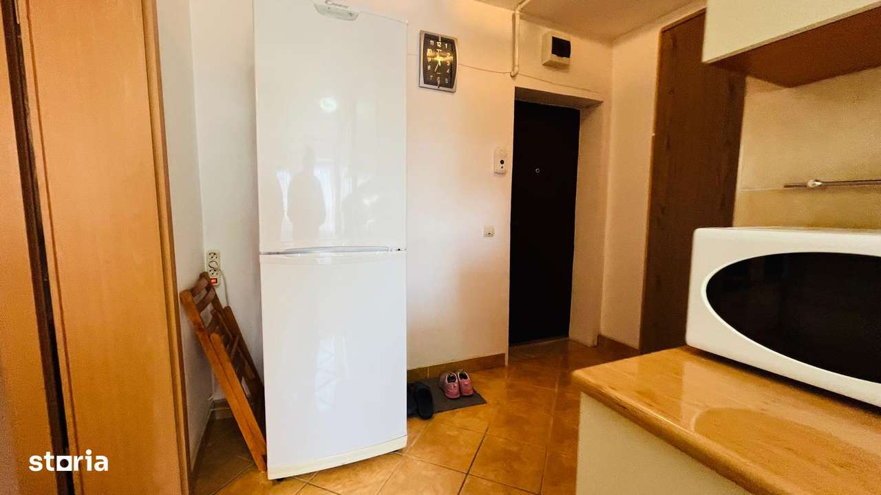 Apartament De Vanzare In Sebes, 2 Camere, Et.2-5