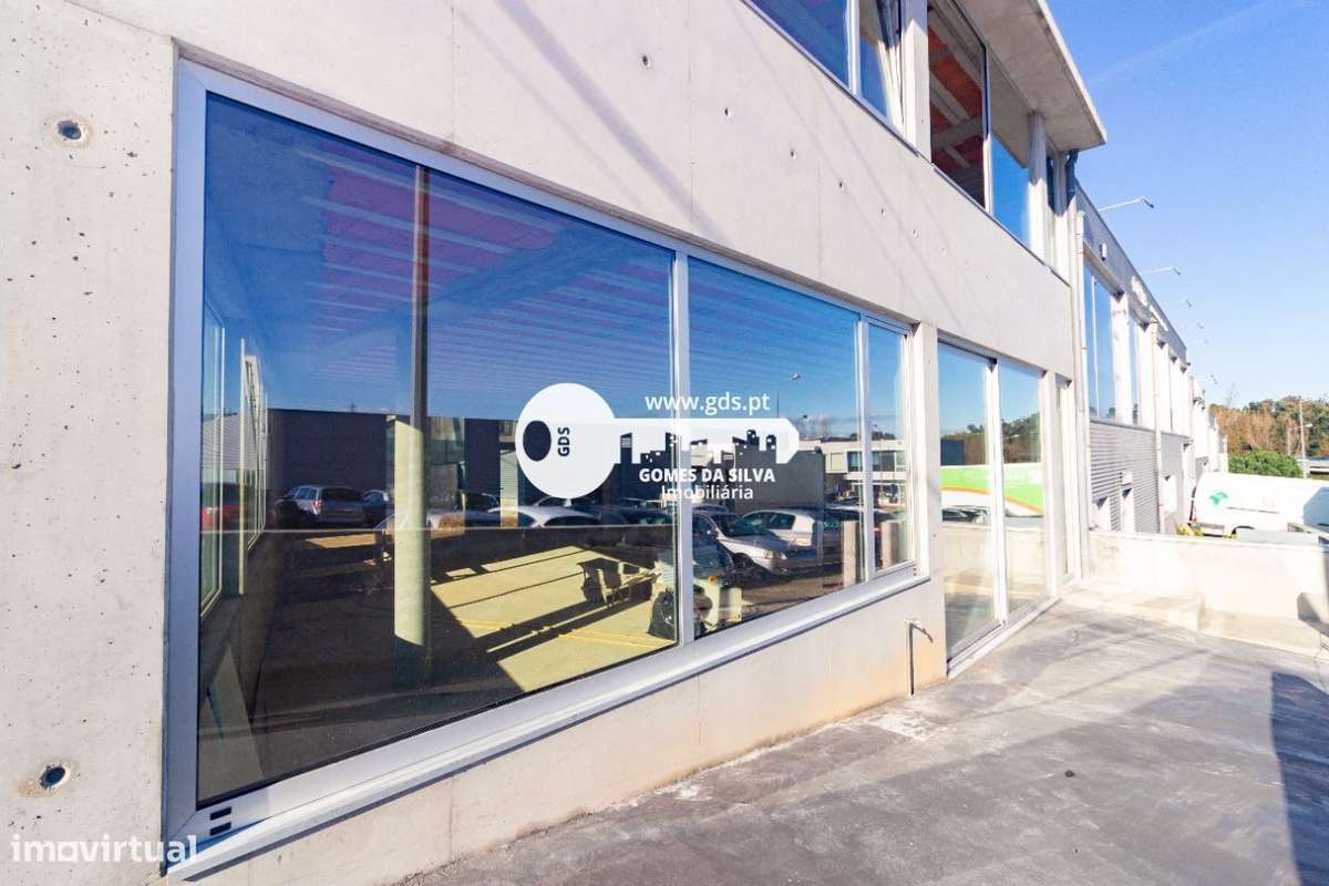 Pavilhão/ Armazém novo com 365m2 próximo da entrada da AE - Grande imagem: 4/23