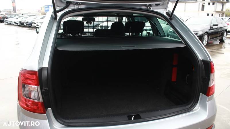 Skoda Octavia 2.0 TDI 4x4 DSG Scout - 28