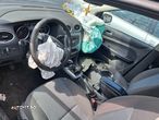 Dezmembram Ford Focus 2 1.6 16 v SHDA berlina - 3